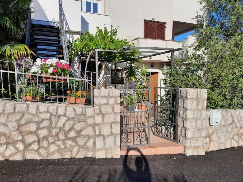 Apartments Jessica クルク エクステリア 写真